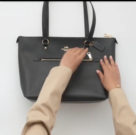 NWT Coach Purse Gallery Tote‎ Signature Canvas/brown color - Picture 6 of 14